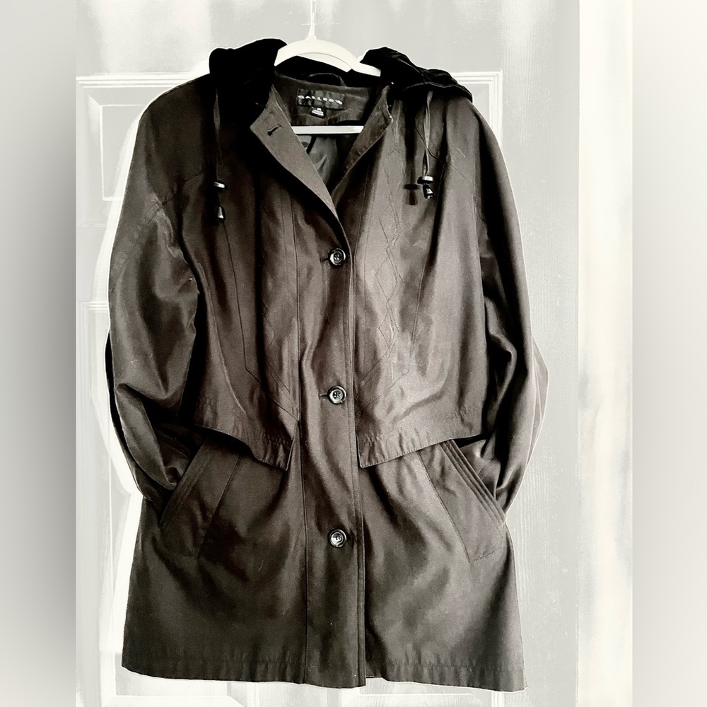 Womens Gallery Microsuede Coat w/velvet lined Hood. Sz M. Blk.Drawstring waist.